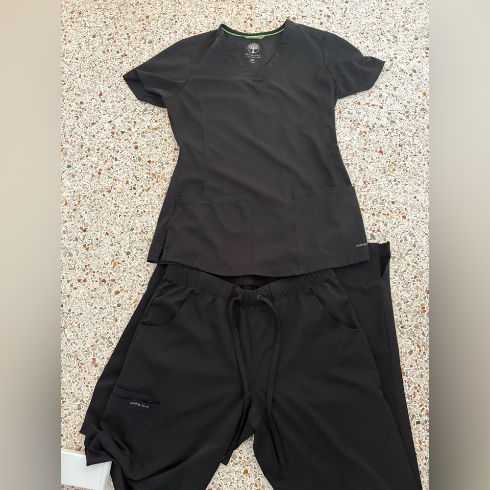Healing Hands Black Women's Scrub Set